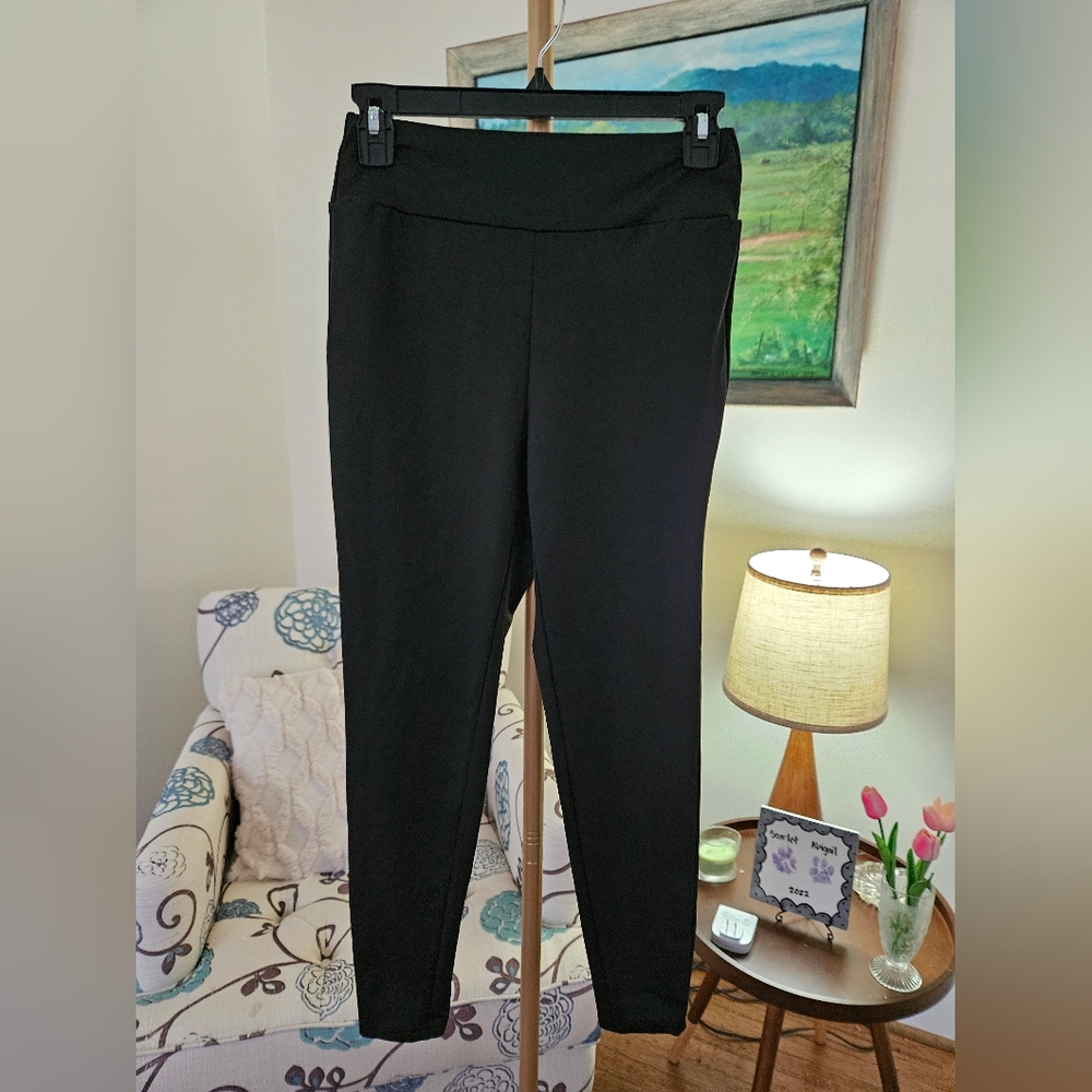 SHEIN Black Leggingss With Gray Cropped Hooded Top Sz 6 - Picture 7 of 7